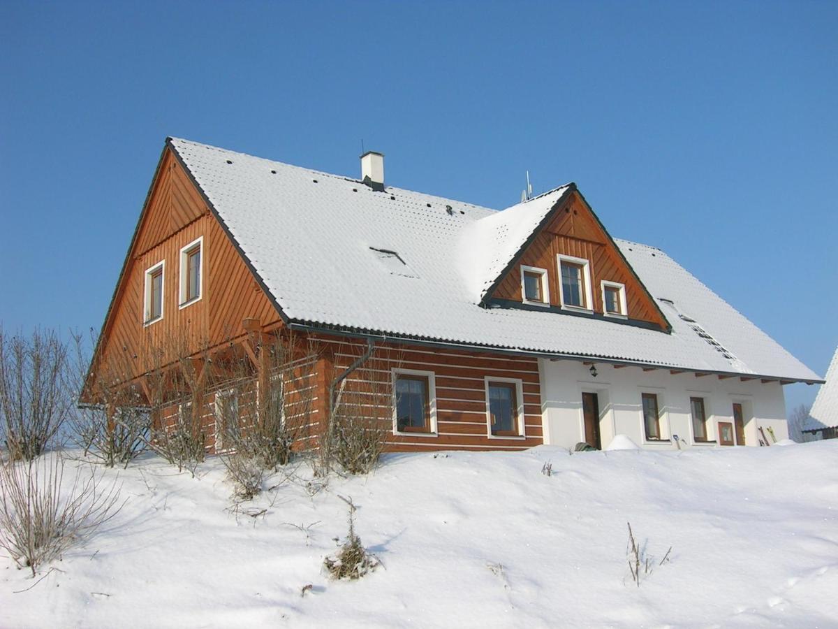 Apartman V Chaloupce Na Vrsku Bernsdorf Buitenkant foto