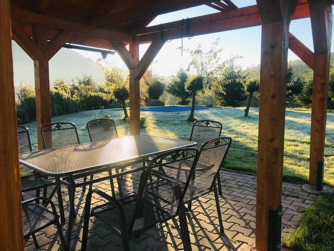Apartman V Chaloupce Na Vrsku Bernsdorf Buitenkant foto