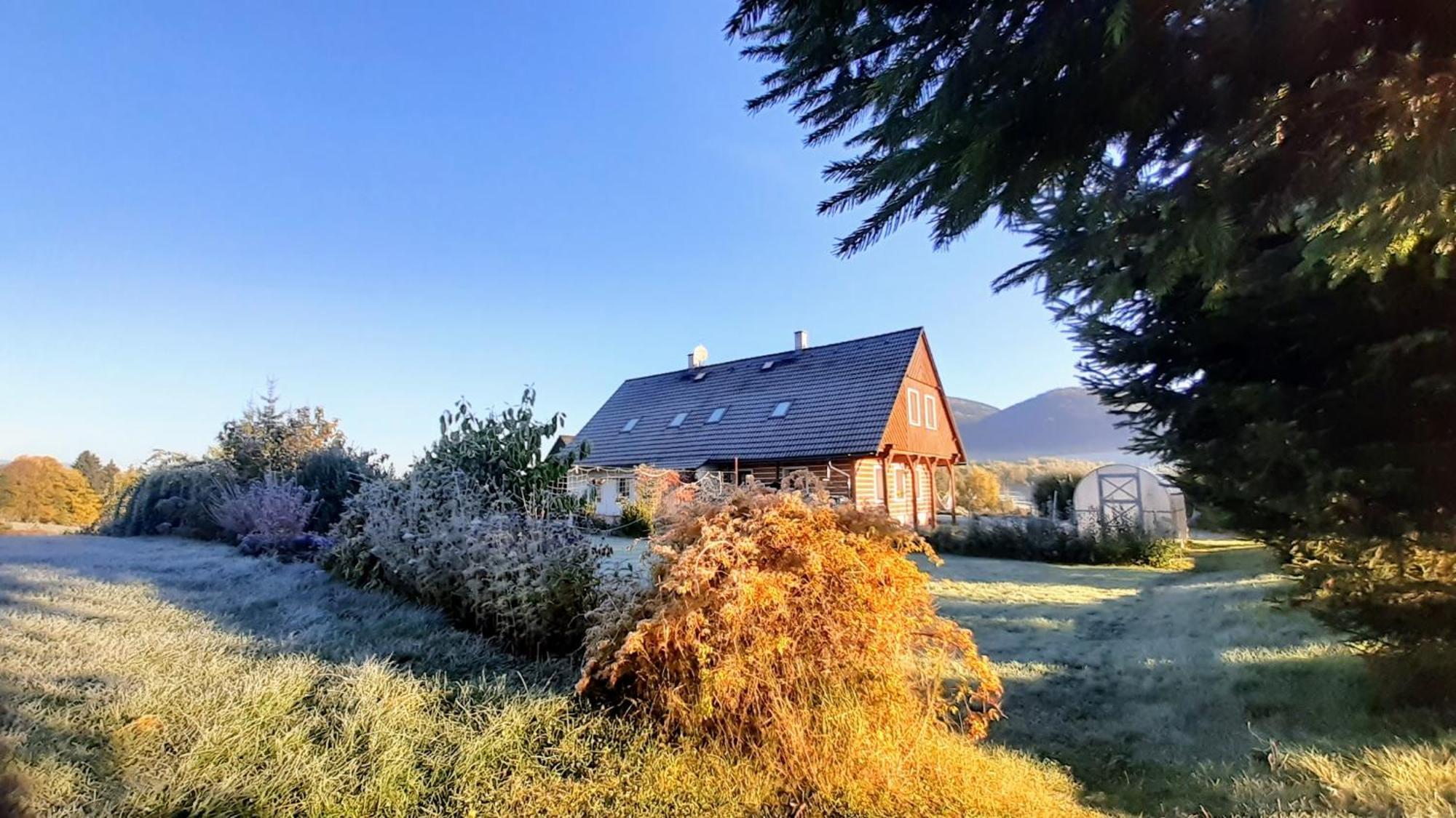 Apartman V Chaloupce Na Vrsku Bernsdorf Buitenkant foto