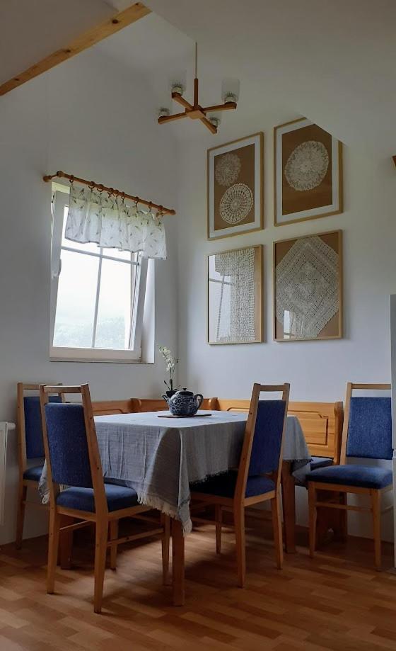 Apartman V Chaloupce Na Vrsku Bernsdorf Buitenkant foto